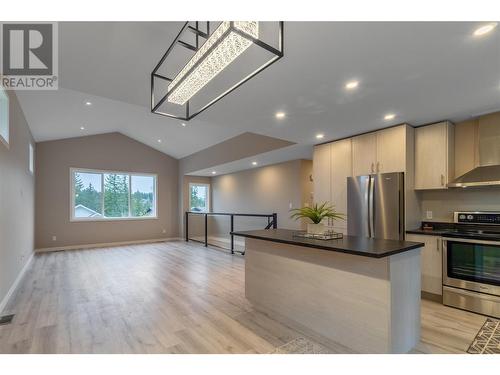 2864 Golf Course Drive, Blind Bay, BC - Indoor Photo Showing Kitchen