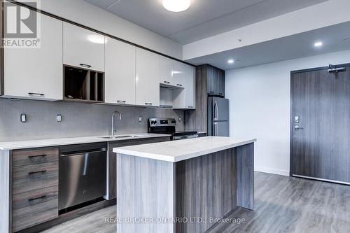 2104 - 49 Walnut Street S, Hamilton, ON - Indoor Photo Showing Kitchen With Upgraded Kitchen
