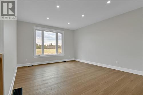 3773 River Road, Renfrew, ON - Indoor Photo Showing Other Room