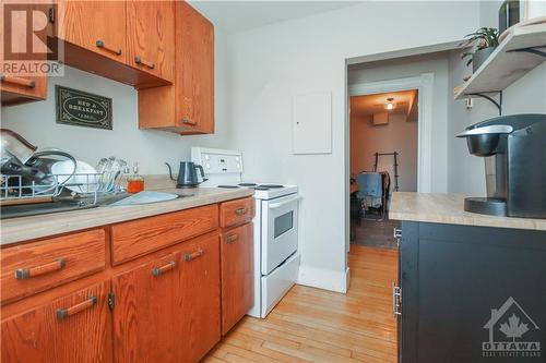 514-516 Bay Street, Ottawa, ON - Indoor Photo Showing Kitchen