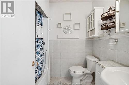 166 Edward St, Moncton, NB - Indoor Photo Showing Bathroom