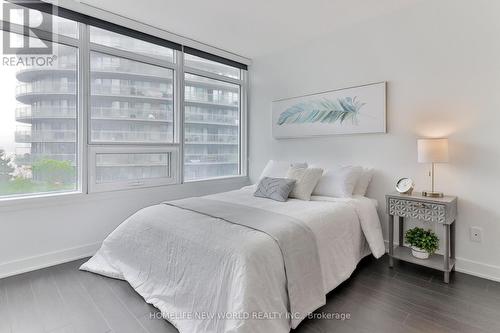 812 - 17 Bathurst Street, Toronto, ON - Indoor Photo Showing Bedroom