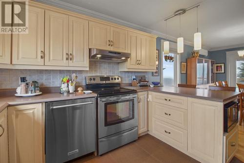 168 Airport Heights Drive, St. John'S, NL - Indoor Photo Showing Kitchen