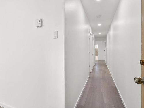 Passageway - 4-75 51E Avenue, Bois-Des-Filion, QC - Indoor Photo Showing Other Room