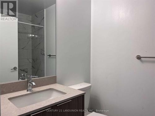 2203 - 32 Forest Manor Road, Toronto, ON - Indoor Photo Showing Bathroom