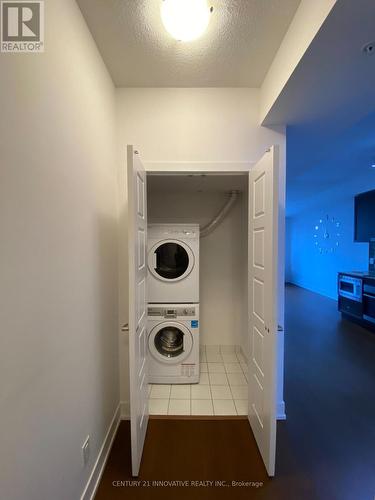 308 - 7 Kenaston Gardens, Toronto, ON - Indoor Photo Showing Laundry Room
