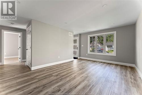 1234 Felix Avenue, Windsor, ON - Indoor Photo Showing Living Room