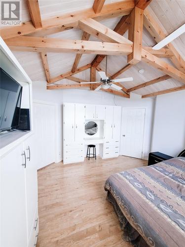 15 Loadabats Road, Pilleys Islands, NL - Indoor Photo Showing Bedroom