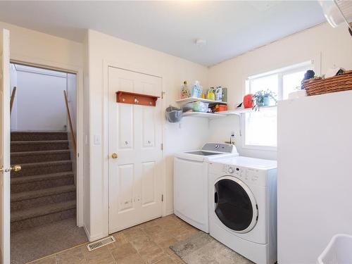 5067 Pybus St, Port Alberni, BC - Indoor Photo Showing Laundry Room