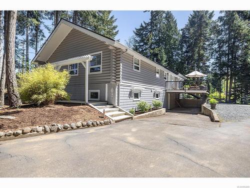 2496 Island Hwy West, Qualicum Beach, BC - Outdoor With Exterior