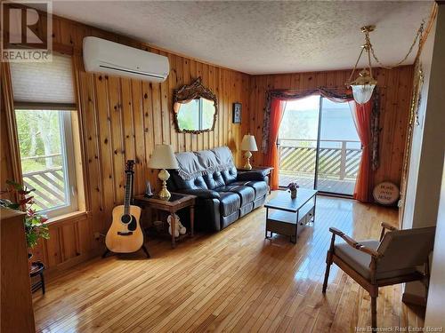 100 Brent Lane, Dalhousie, NB - Indoor Photo Showing Living Room