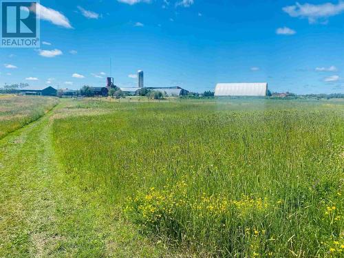 913 11 Hwy E|Farm Business In Hallebourg (Northern Ontario), Hearst, ON 