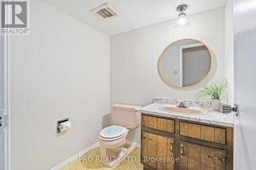 30 Broadview Court, Kitchener, ON - Indoor Photo Showing Bathroom