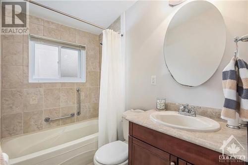1016 Connery Avenue, Ottawa, ON - Indoor Photo Showing Bathroom