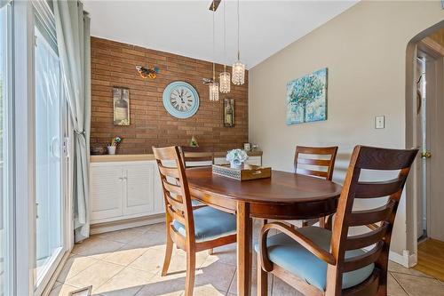 161 East 34Th Street, Hamilton, ON - Indoor Photo Showing Dining Room