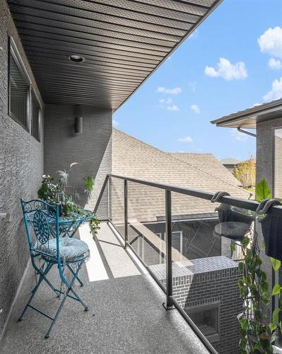 29 East Plains Drive, Winnipeg, MB - Outdoor With Balcony With Exterior