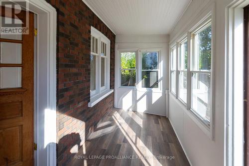 8 Dunbar Street, Belleville, ON - Indoor Photo Showing Other Room