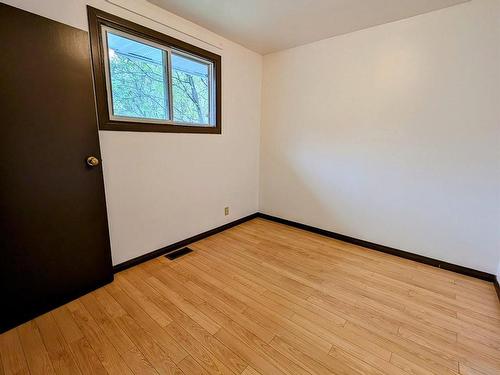 246 Wolseley Street, Thunder Bay, ON - Indoor Photo Showing Other Room