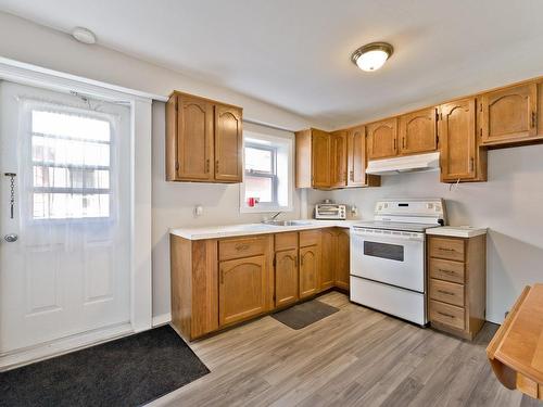 Kitchen - 28Z  - 32Z Rue Main O., Coaticook, QC - Indoor Photo Showing Kitchen