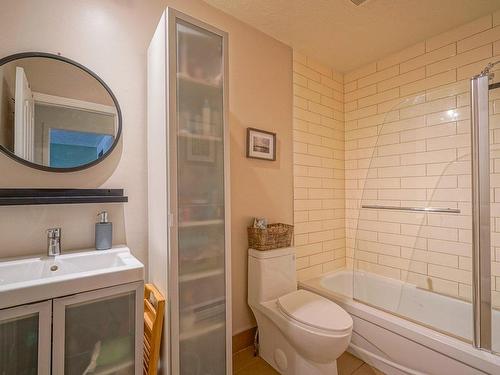 Bathroom - 1415 Rue Laflèche, Sherbrooke (Les Nations), QC - Indoor Photo Showing Bathroom