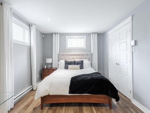 Family room - 152 Av. Jacques-Martin, La Prairie, QC - Indoor Photo Showing Bedroom