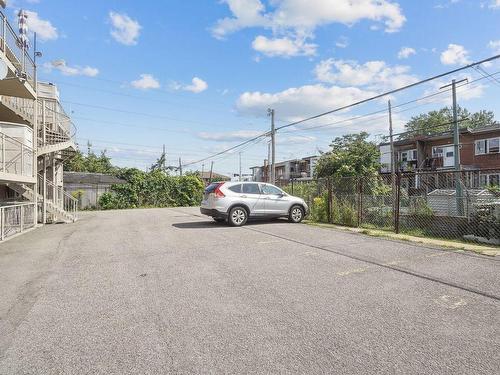 Parking - 9446 Av. Vianney, Montréal (Villeray/Saint-Michel/Parc-Extension), QC - Outdoor