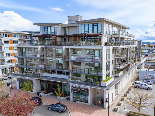603-2461 Sidney Ave, Sidney, BC - Outdoor