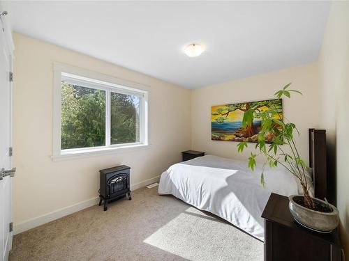 2986 Tower Ridge Rd, Duncan, BC - Indoor Photo Showing Bedroom