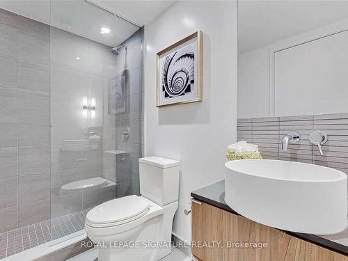 2809-161 Roehampton Ave, Toronto, ON - Indoor Photo Showing Bathroom