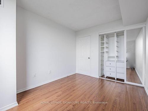 1810-5 Concorde Pl, Toronto, ON - Indoor Photo Showing Other Room