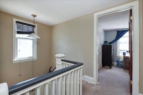 24 Henry St, Barrie, ON - Indoor Photo Showing Other Room