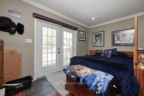 24 Henry St, Barrie, ON - Indoor Photo Showing Bedroom