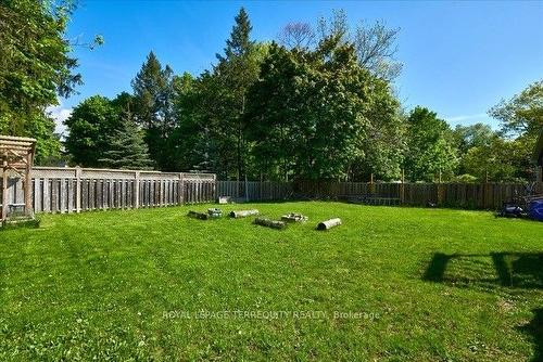 24 Henry St, Barrie, ON - Outdoor With Backyard