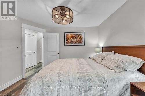 153 Ottawa Street S, Hamilton, ON - Indoor Photo Showing Bedroom