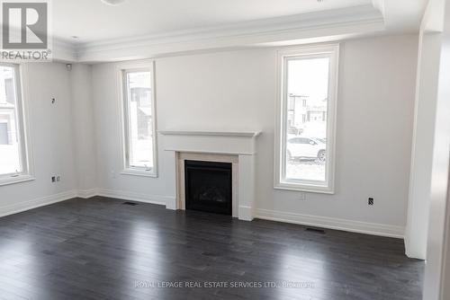 406 Humphrey Street, Hamilton, ON - Indoor Photo Showing Living Room With Fireplace
