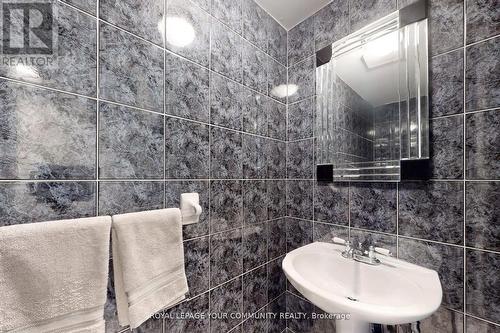 56 Carnival Court, Toronto, ON - Indoor Photo Showing Bathroom