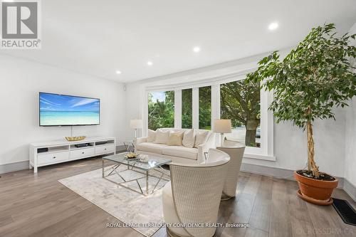 68 Dewlane Drive, Toronto, ON - Indoor Photo Showing Living Room