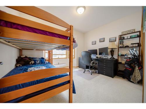 3329 Mt Fisher Drive, Cranbrook, BC - Indoor Photo Showing Bedroom