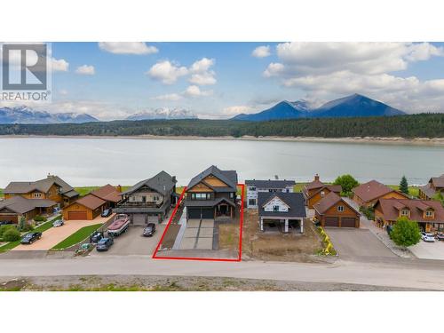 1574 Koocanusa Lake Drive, Lake Koocanusa, BC - Outdoor With Body Of Water With View