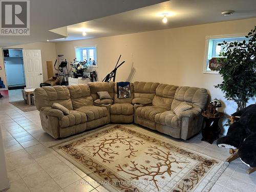 37 Tamerack Avenue, West Nipissing, ON - Indoor Photo Showing Living Room