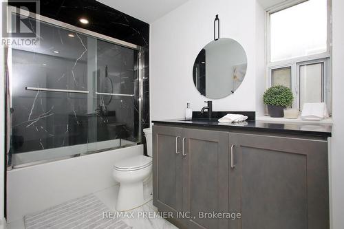 1 - 7 Gosford Boulevard, Toronto, ON - Indoor Photo Showing Bathroom
