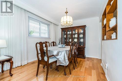 166 Verobeach Boulevard, Toronto, ON - Indoor Photo Showing Dining Room