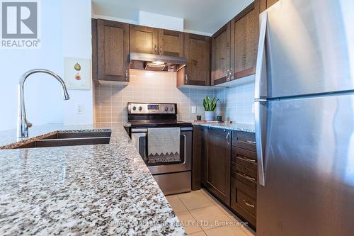510 - 2522 Keele Street, Toronto, ON - Indoor Photo Showing Kitchen With Double Sink