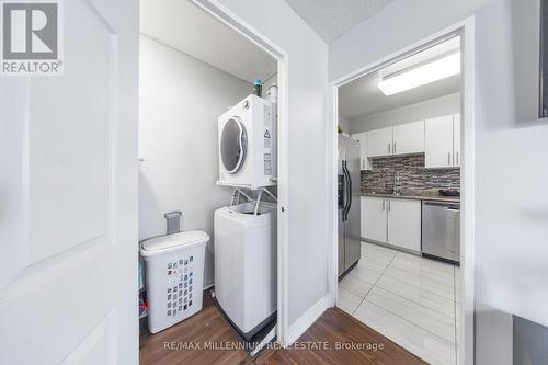 805 - 10 Edgecliff Golfway, Toronto, ON - Indoor Photo Showing Laundry Room