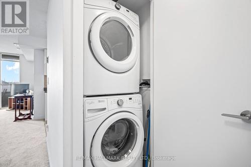 407 - 8 Trent Avenue, Toronto, ON - Indoor Photo Showing Laundry Room