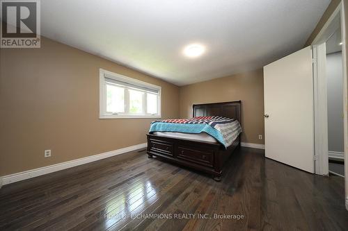 20 Horseshoe Crescent, Toronto, ON - Indoor Photo Showing Bedroom