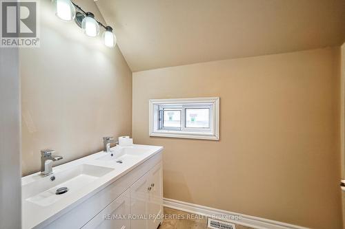4973 Old Brock Road, Pickering, ON - Indoor Photo Showing Bathroom