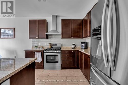 58 Weaver Terrace, New Tecumseth, ON - Indoor Photo Showing Kitchen With Stainless Steel Kitchen