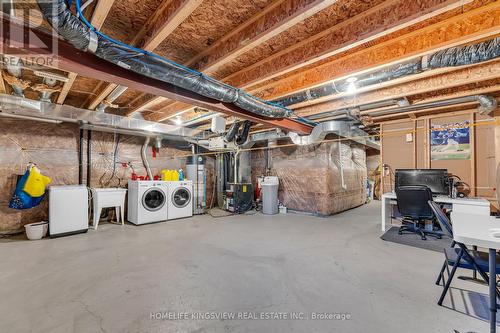 58 Weaver Terrace, New Tecumseth, ON - Indoor Photo Showing Basement