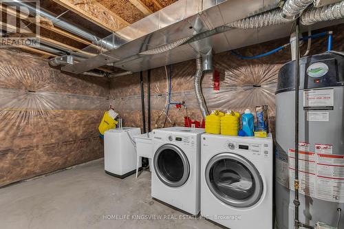 58 Weaver Terrace, New Tecumseth, ON - Indoor Photo Showing Laundry Room